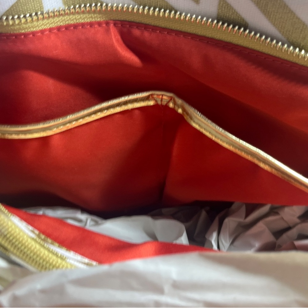 Hudson + Bleeker Gold Labyrinth Print Tote - Picture 10 of 16